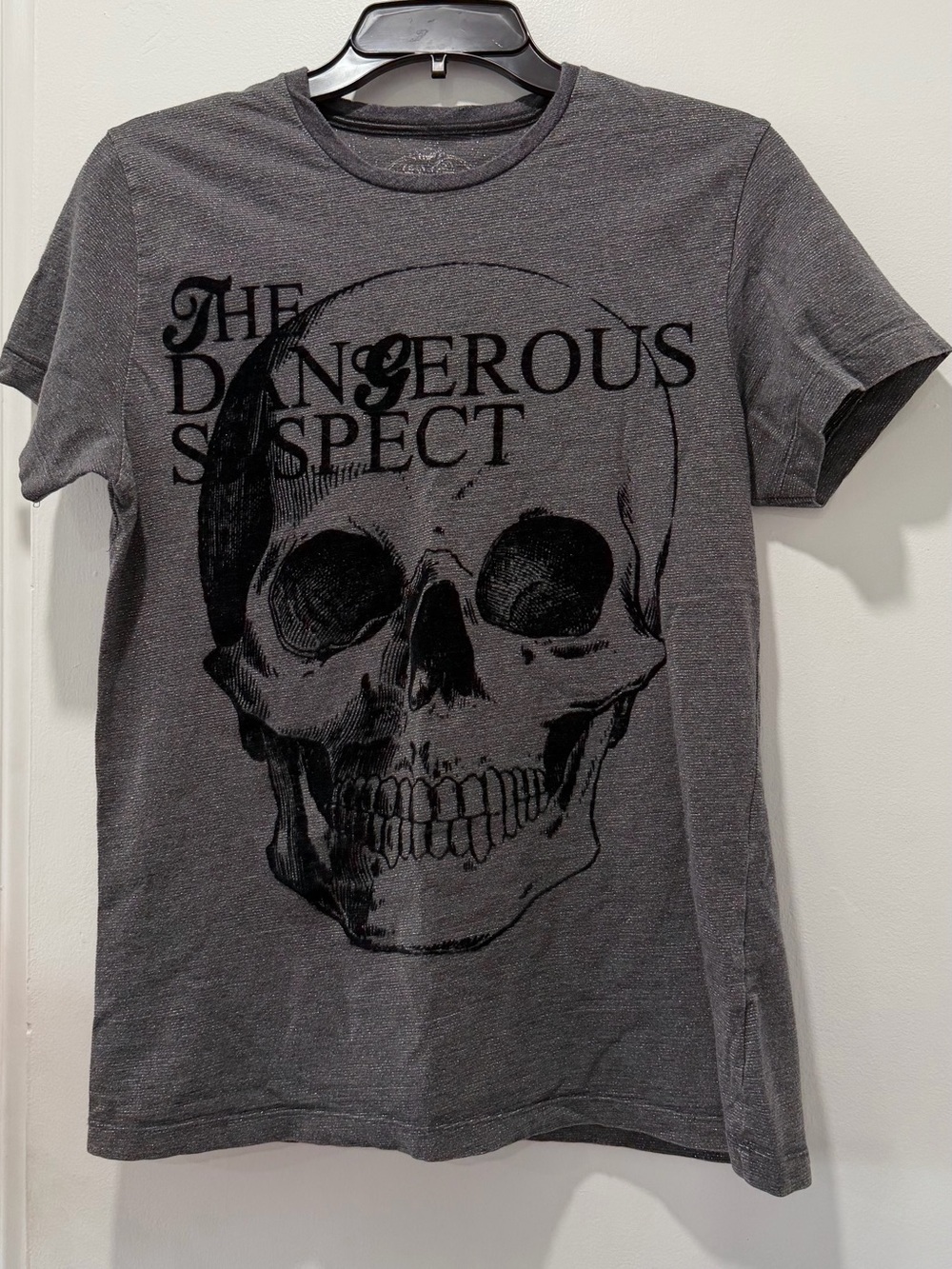 ZARA The Dangerous Suspect Woman’s Graphic Skull T-Shirt - Charcoal